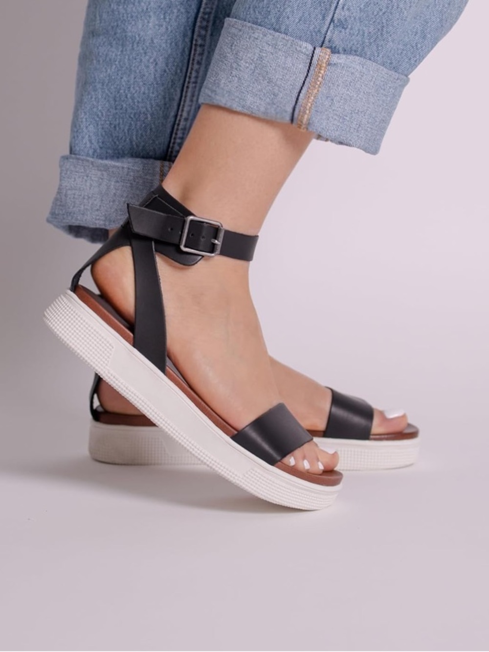 MIA Ellen Sandal